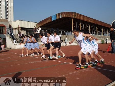 [原创]广西第八届中学生运动会在民大拉开序幕