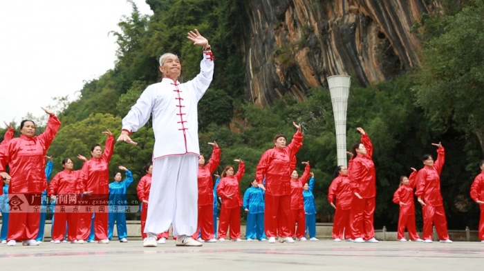 进校园,进