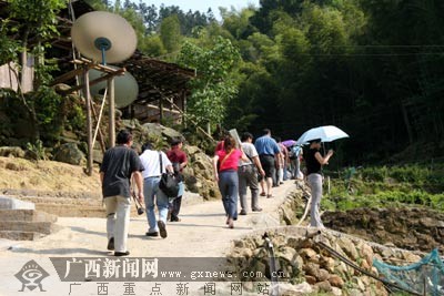 雨卜村人口_卜花村