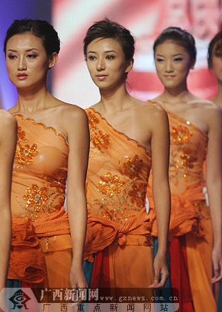 CCTV模特大赛南宁赛区广西选手表现不俗(组图)