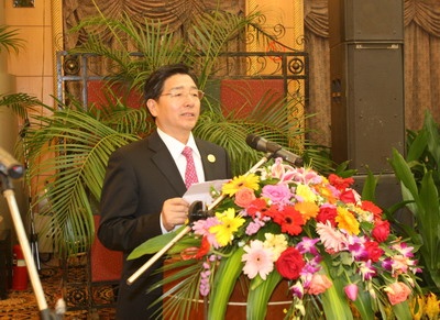 自治区党委副书记,常务副主席郭声琨致辞.记者黄平强摄