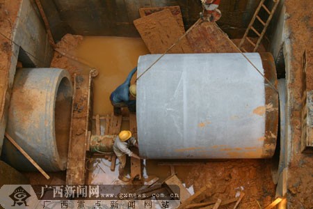 柳州污水处理最大直径管道成功顶进1200米(图