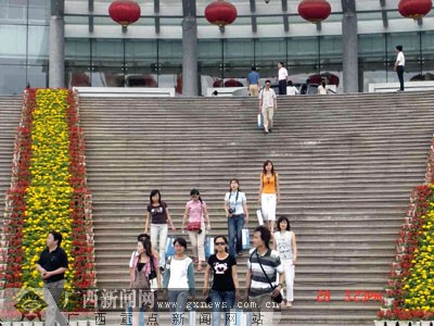 秦皇岛市经济总量_秦皇岛市地图(2)