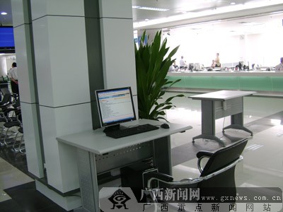 深化行政审批制度改革广西政务服务中心正式启