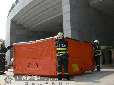 [原创]南宁开展大规模消防演习力保博览会安全