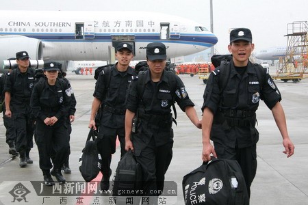 口述:南宁市特警支队 周军文         整理:南宁市公安局通讯员