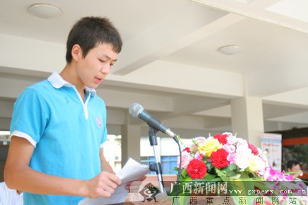 [原创]青川班学生返乡中考:11次感谢 两次鞠躬