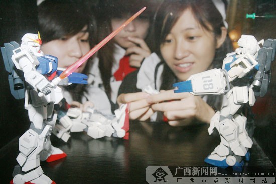 <em>女仆咖啡店</em>的服务员-广西新闻网