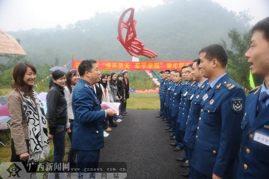 情系蓝天牵手幸福 驻桂空军与区医院举行军民联谊-广西新闻网