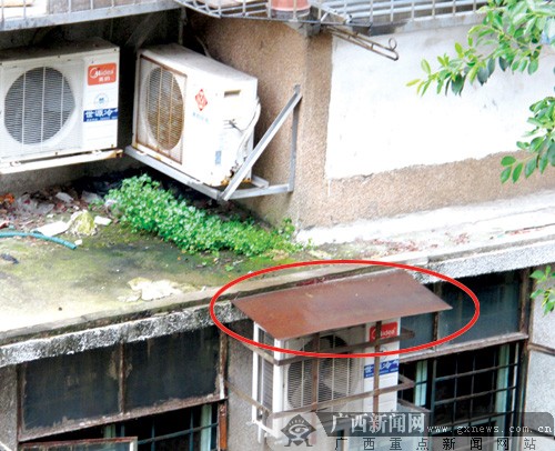 南宁市沈阳小区一居民被空调滴水声困扰三个夏