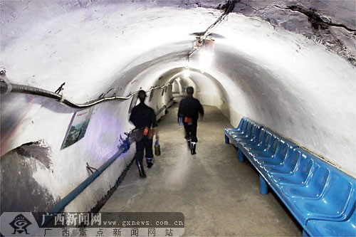 记者探秘广西最大煤矿：矿下160米处有咖啡吧(图)