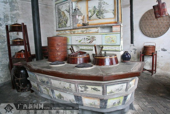 典型大户人家的厨房.