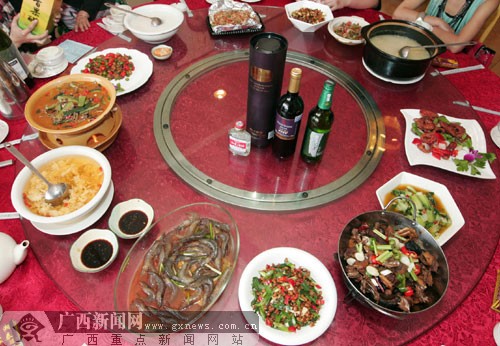 网络传闻吃菜也会导致酒驾 交警:可抽血检测(图)