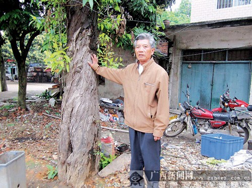 祖籍越南老人9岁被带到南宁 背井离乡60载想寻亲