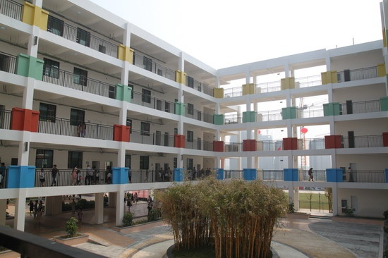 天桃实验学校荣和校区8月29日举行开学典礼