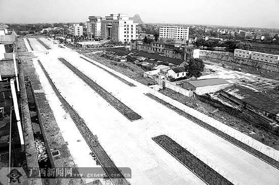 柳州西南出口遭遇梗塞 梗阻影响呈辐射状