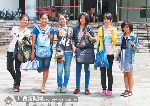 今年6名泰国高中到南宁读大学还想在中国读高中学生评语家长寒假图片