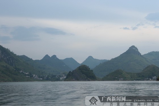 600多名钓友在大化岩滩库区角逐垂钓冠军(组图