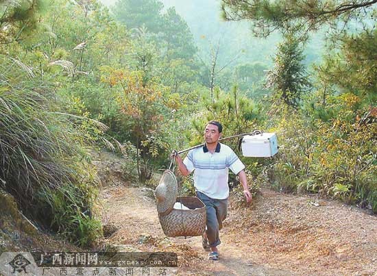 最美乡村医生李前锋燃烧自己的生命当前锋