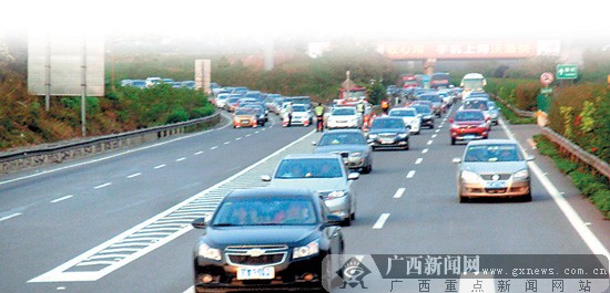 清明3天2000多辆车被"上镜" 6分200元罚单"吞下"