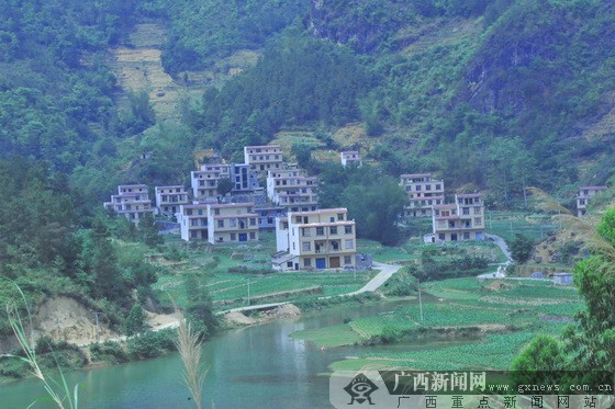 广西新闻网大化5月13日讯(通讯员 韦 哲) 大化瑶族自治县着力实施岩滩