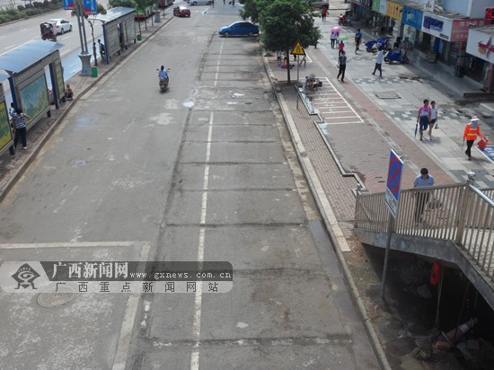 小车停车位仍被罚疑是陷阱 交警:系私自非法划设