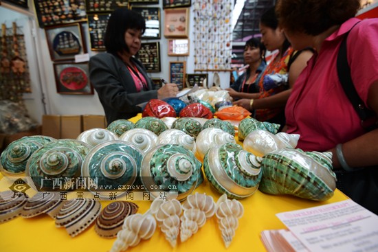 贝壳手工艺品体现菲律宾浓郁深厚的大海文化
