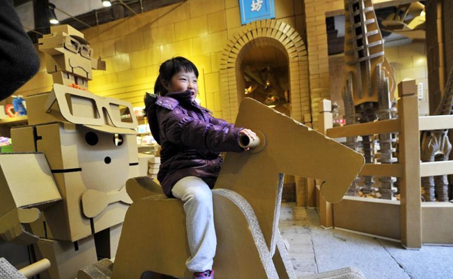 台湾梦幻纸质乐园 三坊七巷的纸箱王