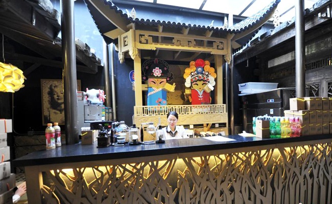 台湾梦幻纸质乐园 三坊七巷的纸箱王