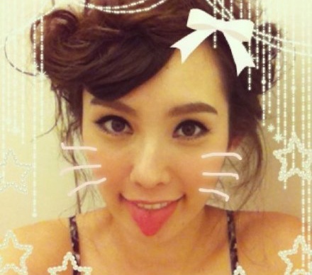 言承旭<em>绯闻女友</em>私房照曝光 浓妆卖萌自拍-广西