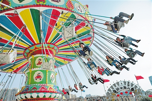 各地旅游景点图片_春节各地旅游收入(2)