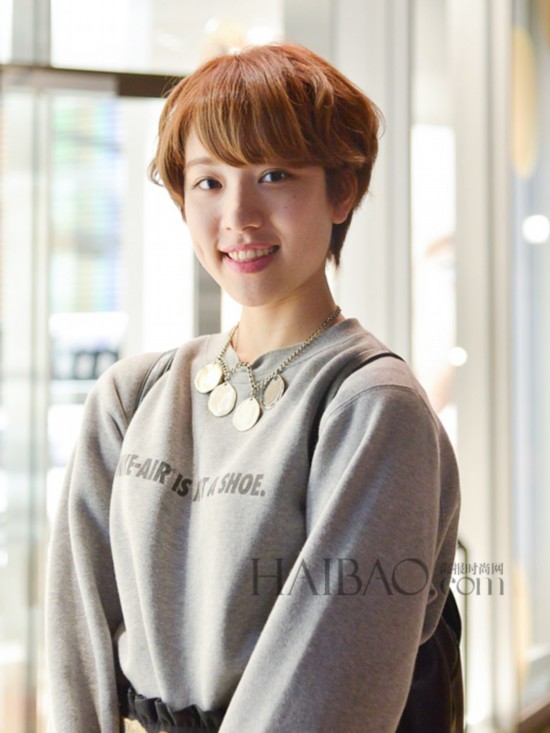 卷卷更有型 <em>日本萌妹发型</em>街拍烫染有创意-广西