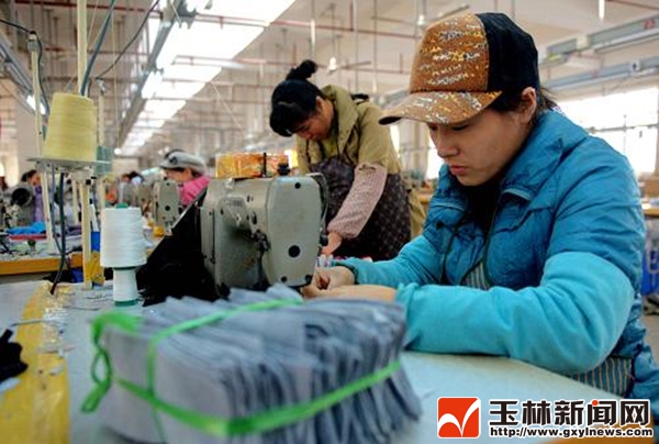 一边是家庭一边是工作 中年女性找工真不易_广