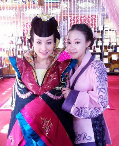 谢娜吴昕主持<em>姐妹</em>花百变范儿 天使<em>恶魔</em>你喜欢