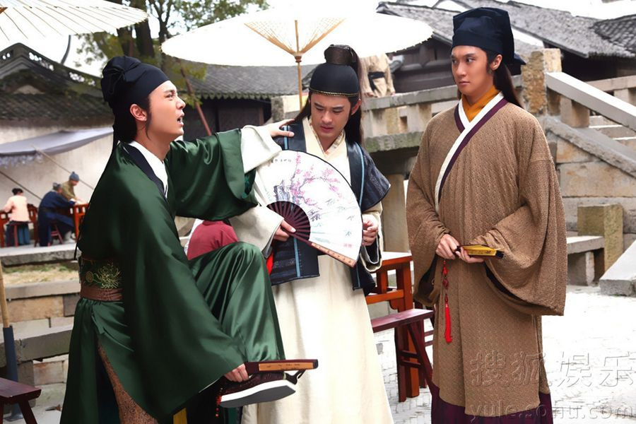 四大才子 曝剧照 迟帅李立扮人妖高昊卖萌(组图