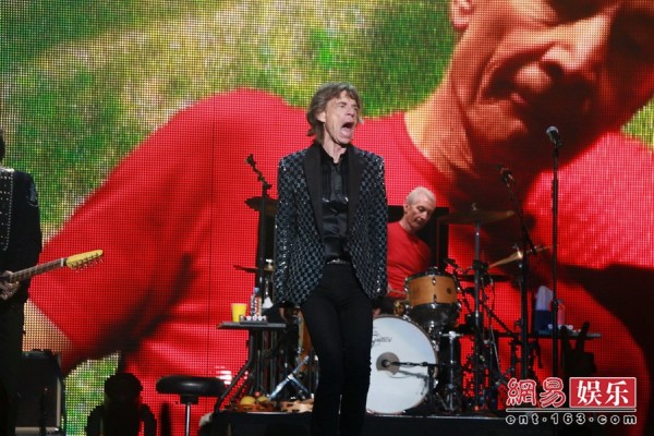 滚石乐队上海开唱人气爆棚 米克·泰勒加盟献