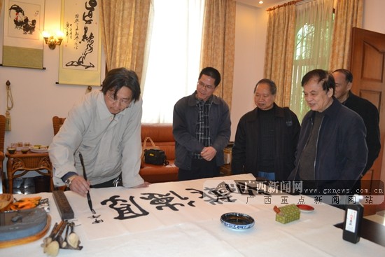雅贤阁(南宁)艺术馆隆重开馆迎客