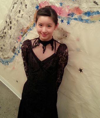 <em>奶茶妹妹哥大</em>生活照曝光-广西新闻网