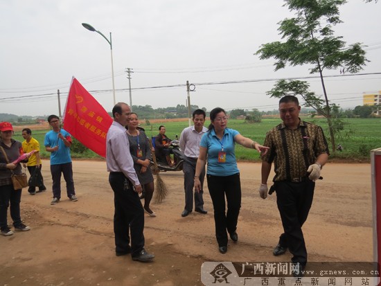 南宁:蒲庙镇成立志愿者服务队 将清洁乡村常态化