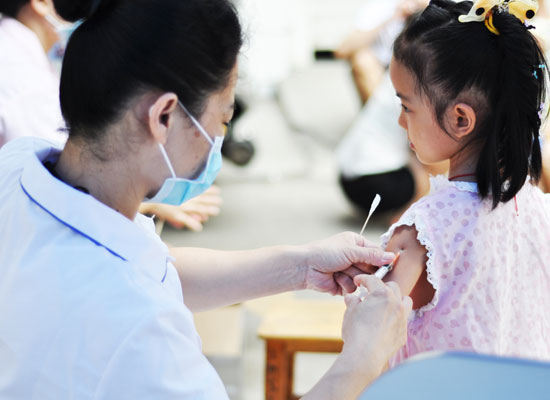 田阳县大力开展乙脑疫苗接种预防流行性乙型脑