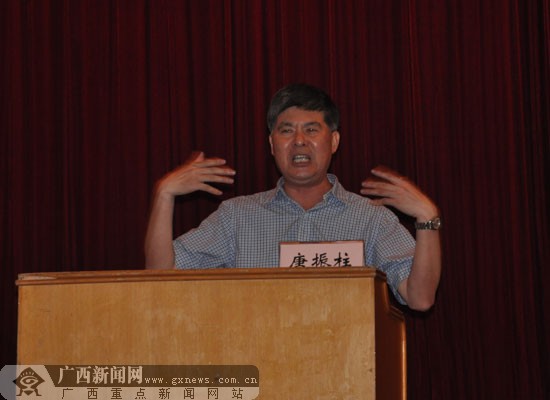 广西疾控中心主任唐振柱