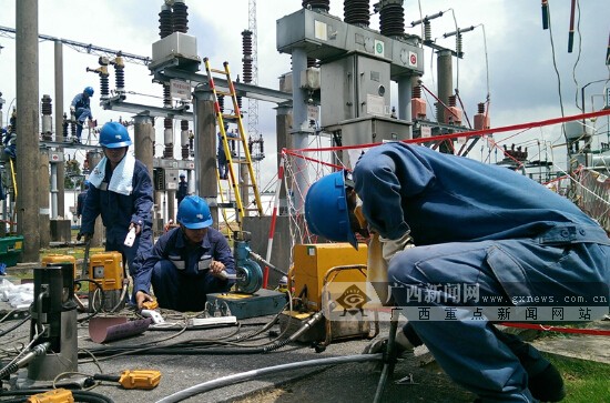 钦州供电局检修供电设施确保电网可靠运行