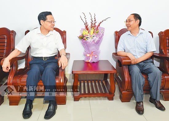 陈武:推进我区高等教育改革创新发展