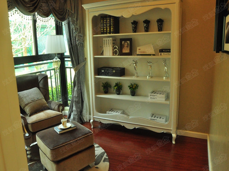 五象0公摊房6字头 天誉花园89㎡1+2房样板间