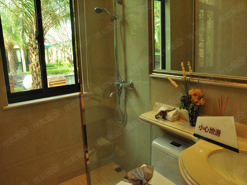 五象0公摊房6字头 天誉花园89㎡1+2房样板间