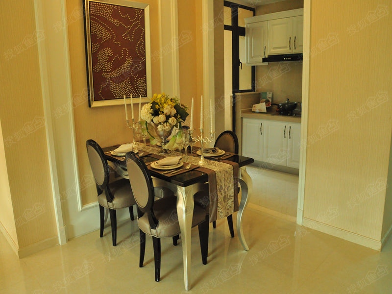 五象0公摊房6字头 天誉花园89㎡1+2房样板间