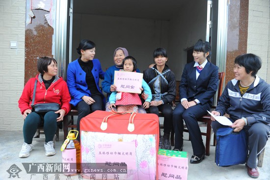 玉林市妇联,女企业家联谊会等单位深入博白县亚山镇,东平镇及玉东新区