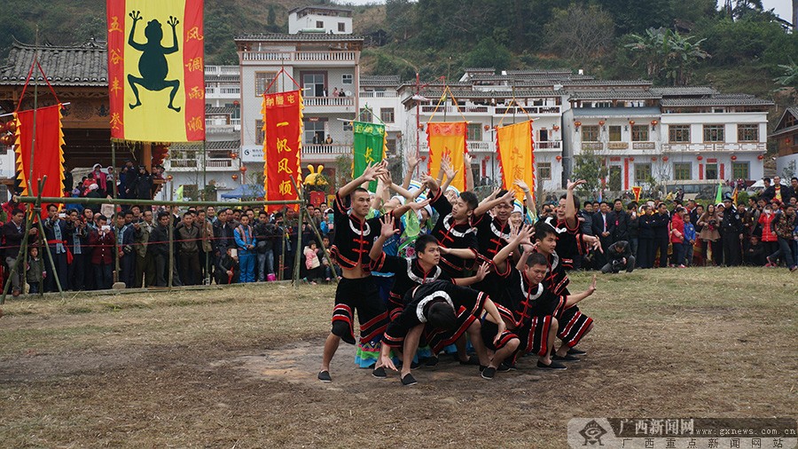 高清:天峨纳洞举办蚂拐文化节祈来年风调雨顺(6/11)