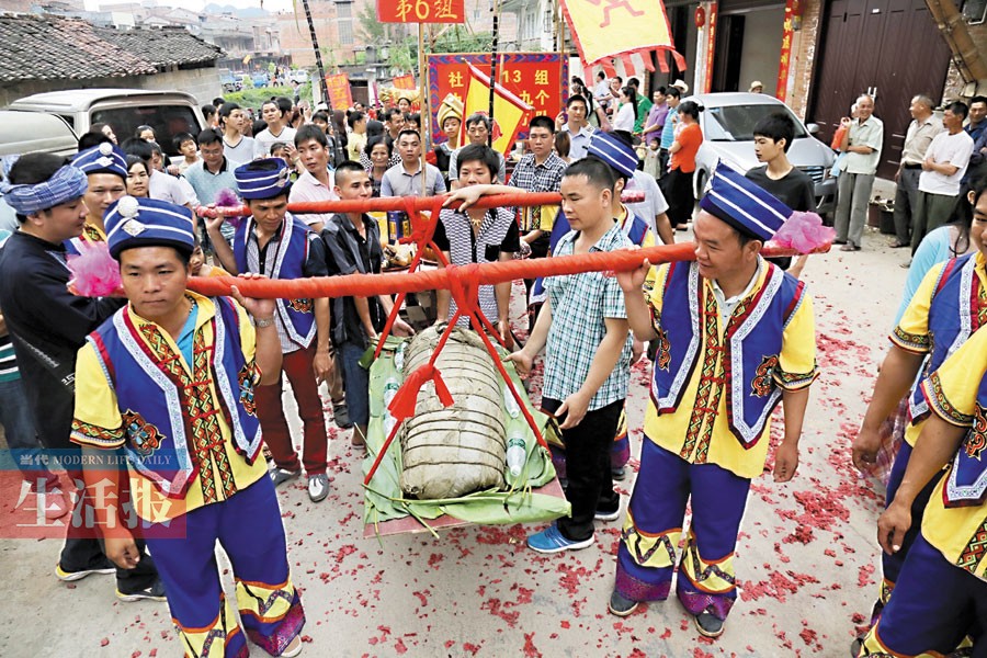 4月20日上午,中国壮乡·武鸣"壮族三月三"歌圩暨骆越文化旅游节骆越