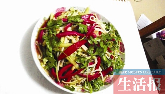 夏季来临 教你制作金针菇凉拌火龙果皮(组图)